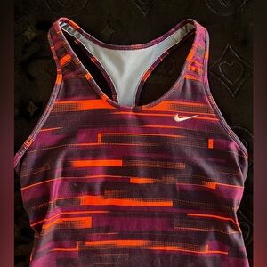 NIKE Women‘s DRI-FIT Racerback Tank Top